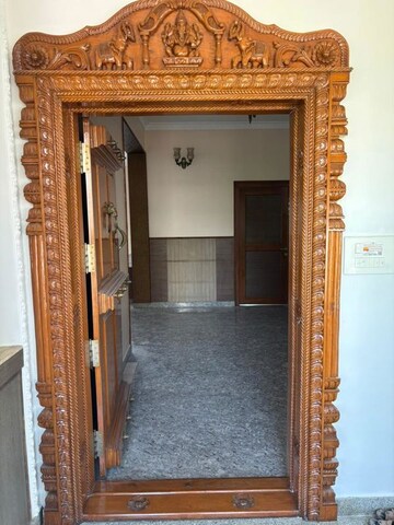 Building Lobby in 4 BHK Apartment at Rajmahal Apartments Sadashiva Nagar, Sadashiva Nagar – for Rent