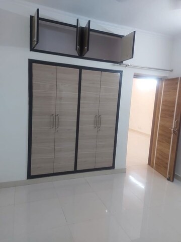 Room in 2 BHK Apartment at Vasant Kunj – for Rent