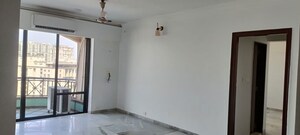 Room in 2 BHK Apartment at Hiranandani Gardens Lake Castle, Powai – for Rent