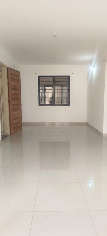 Room in 2 BHK Apartment at Nanded City Madhuvanti, Sinhagad Road – for Rent