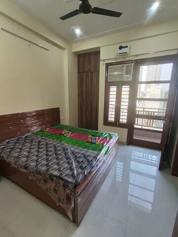 Bedroom in 2 BHK Builder Floor at Sector 42 – for Rent