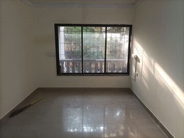 Room in 2 BHK Apartment at Kabra Galaxy Star 1, Brahmand – for Rent