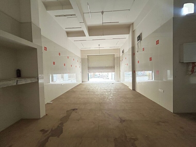 Room, sun city Commercial Shop 602 Sq.Ft. In Sun City Pune 10071616