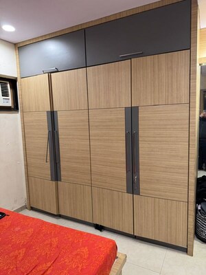 Room in 2 BHK Apartment at Shree Samarth Prabhadevi, Prabhadevi – for Rent