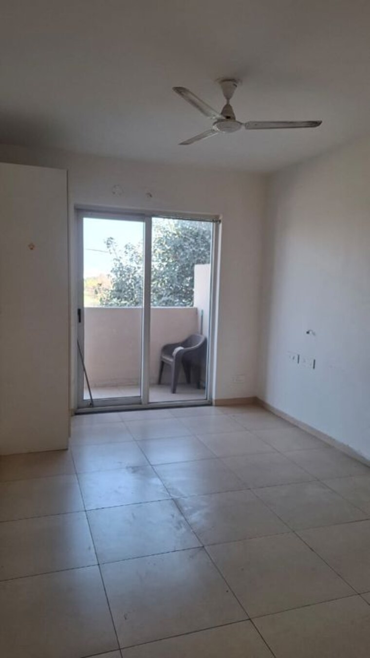 Room, sushma-valencia 3 Bedroom 1800 Sq.Ft. Apartment In International Airport Road Zirakpur 10071650
