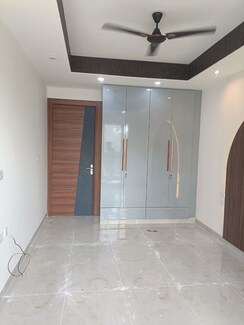 3 BHK + Extra Room Builder Floor For Rent in Vipul World Floors