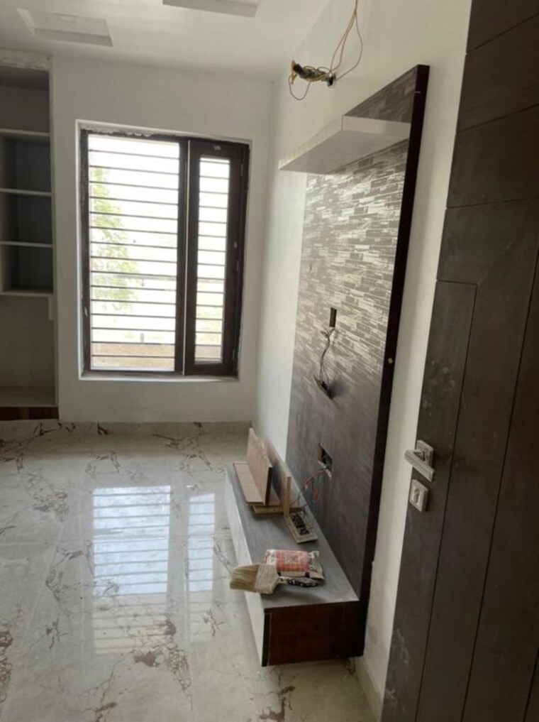 Bathroom, bptp-district-phase-2 3 Bedroom 145 Sq.Yd. Builder Floor In Sector 84 Faridabad 10071626