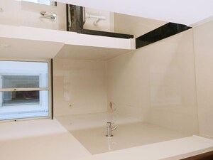 Room in 2 BHK Apartment at Surana Saffron Avenue, Bavdhan – for Rent