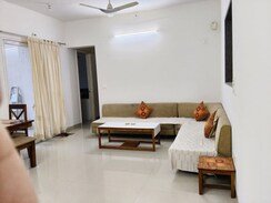 2 BHK Apartment For Rent in K Raheja Vistas Premiere