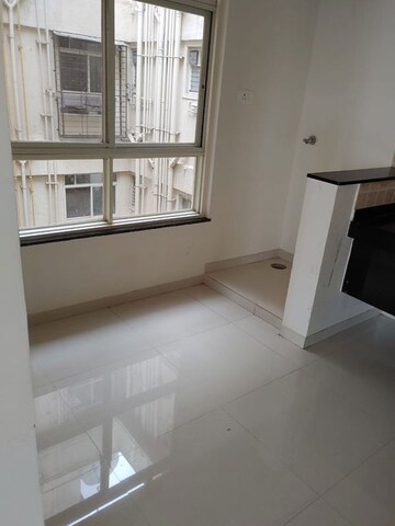 Room in 3 BHK Apartment at Nyati Esplanade, Bavdhan – for Rent