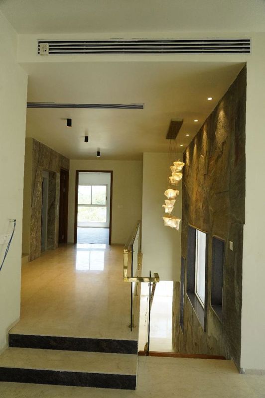 5 BHK + Pooja Room,Servant Room 5896 Sq.Ft. Villa in Gold Fish Zresta