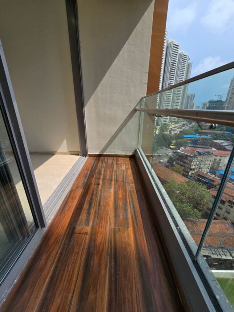 Balcony, piramal-mahalaxmi 3 Bedroom 1480 Sq.Ft. Apartment In Mahalaxmi Mumbai 10071824