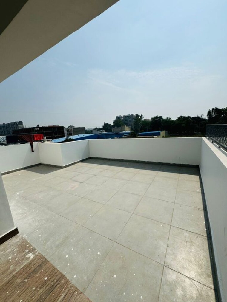 Balcony, high ground 3 Bedroom 112 Sq.Yd. Villa In High Ground Zirakpur 10071856
