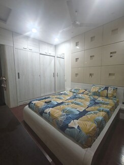 2 BHK Apartment For Rent in K Raheja Reserve
