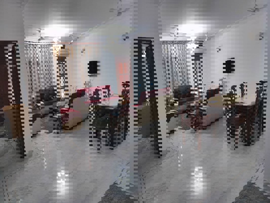 1 BHK 200 Sq.Ft. Apartment in Swaran Villa Friends Apartments