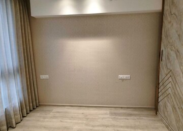 Room in 3 BHK Apartment at Hiranandani Lake Enclave Glendale, Thane West – for Sale