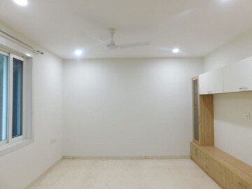 Room in 4 BHK Apartment at Hill View Banjara Hills, Banjara Hills – for Rent