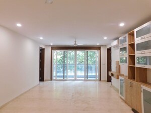 Room in 4 BHK Apartment at Hill View Banjara Hills, Banjara Hills – for Rent