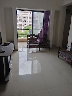 3 BHK + Servant Room Apartment For Rent in Pinnacle Gulmohar