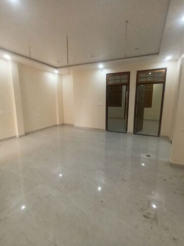 3 BHK Builder Floor For Rent in Stellar Okas Golf View, Sushant Golf City