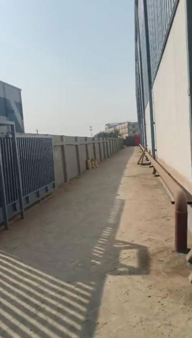 Balcony, dankuni Commercial Warehouse 32000 Sq.Ft. In Dankuni Kolkata 10071958