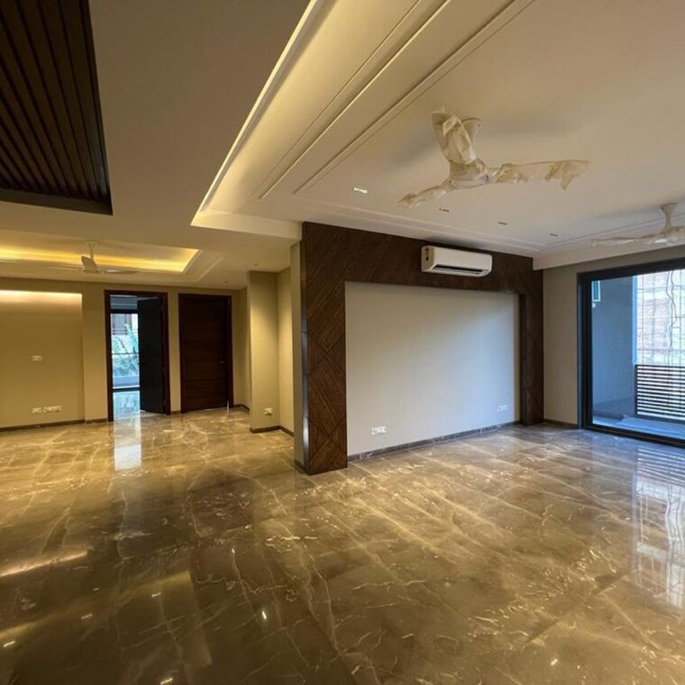Room, unitech-arcadia 3 Bedroom 370 Sq.Yd. Builder Floor In South City 2 Gurgaon 10071959