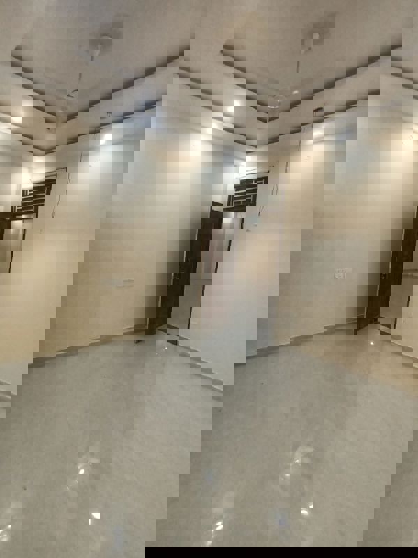 3 BHK + Extra Room 1899 Sq.Ft. Builder Floor in Stellar Okas Golf View