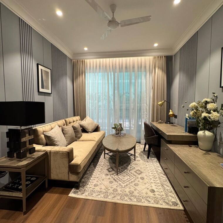 Living Room, unitech-arcadia 3 Bedroom 600 Sq.Yd. Builder Floor In South City 2 Gurgaon 10071990