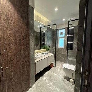 Kitchen in 3 BHK Builder Floor at Unitech Arcadia, South City 2 – for Sale