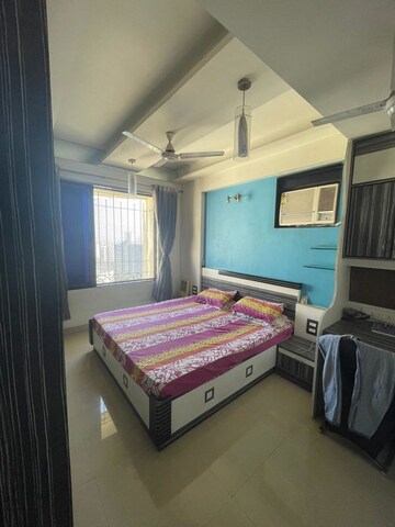 Bedroom in 3 BHK Apartment at Lake Home, Powai – for Rent