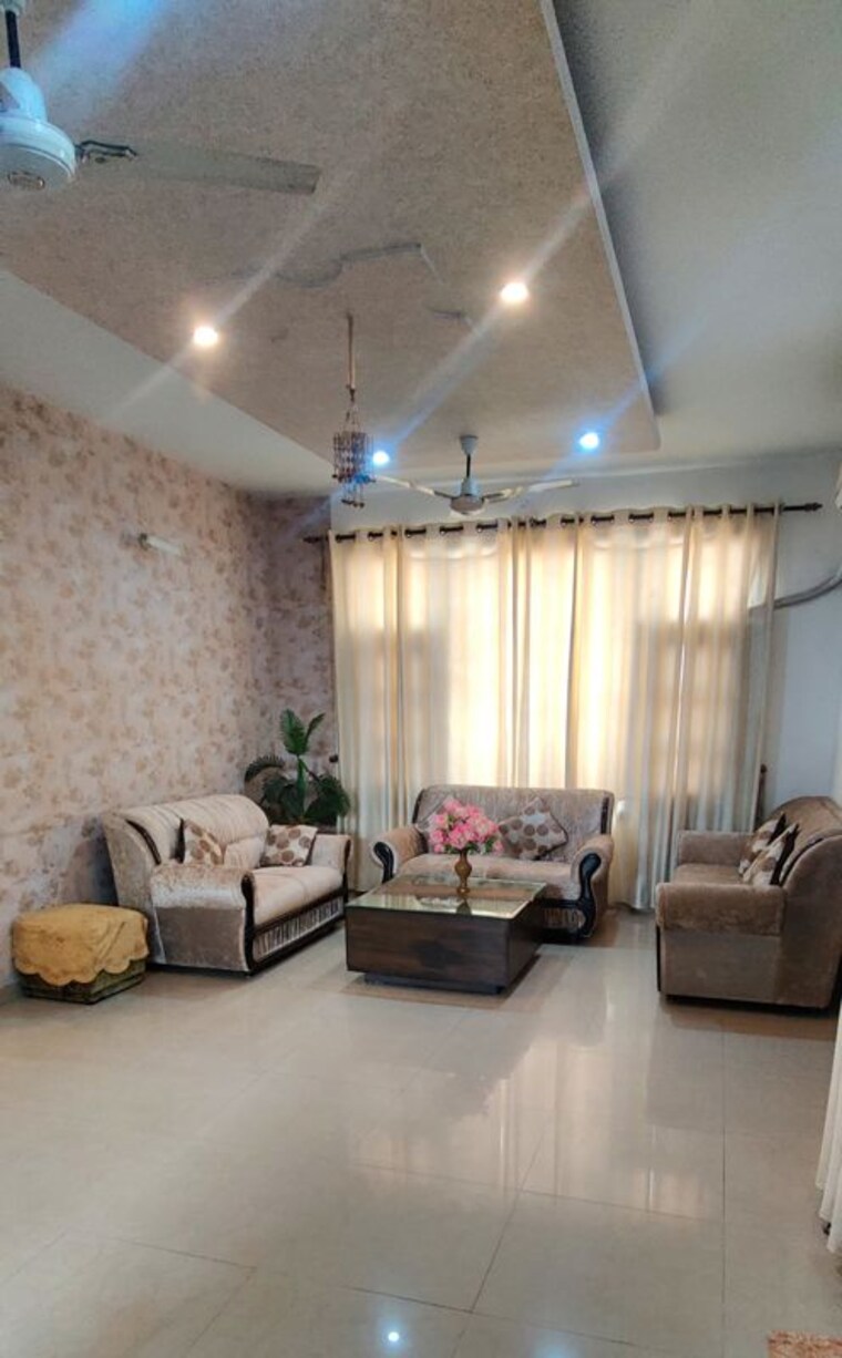 Living Room, dhakoli 3 Bedroom 1900 Sq.Ft. Builder Floor In Dhakoli Zirakpur 10072011