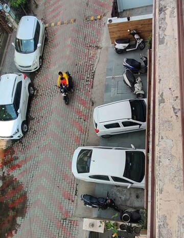 Furnished Amenities in 3 BHK Builder Floor at Dhakoli – for Sale