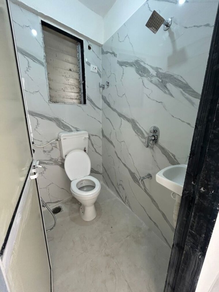 Bathroom, prakash-chs-charai 1 Bedroom 500 Sq.Ft. Apartment In Charai Thane 10071979
