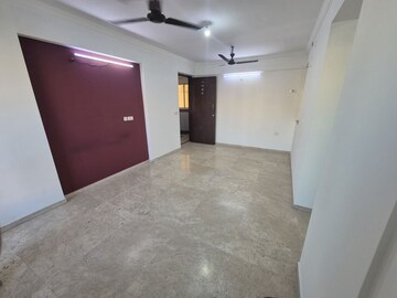 Room in 2 BHK Apartment at Hiranandani Villa Grand, Ghodbunder Road – for Rent