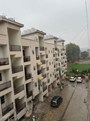 1 BHK Builder Floor – Exterior View View at Vip Road - for Rent
