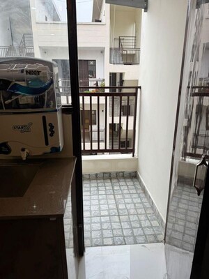 Kitchen in 1 BHK Builder Floor at Vip Road – for Rent