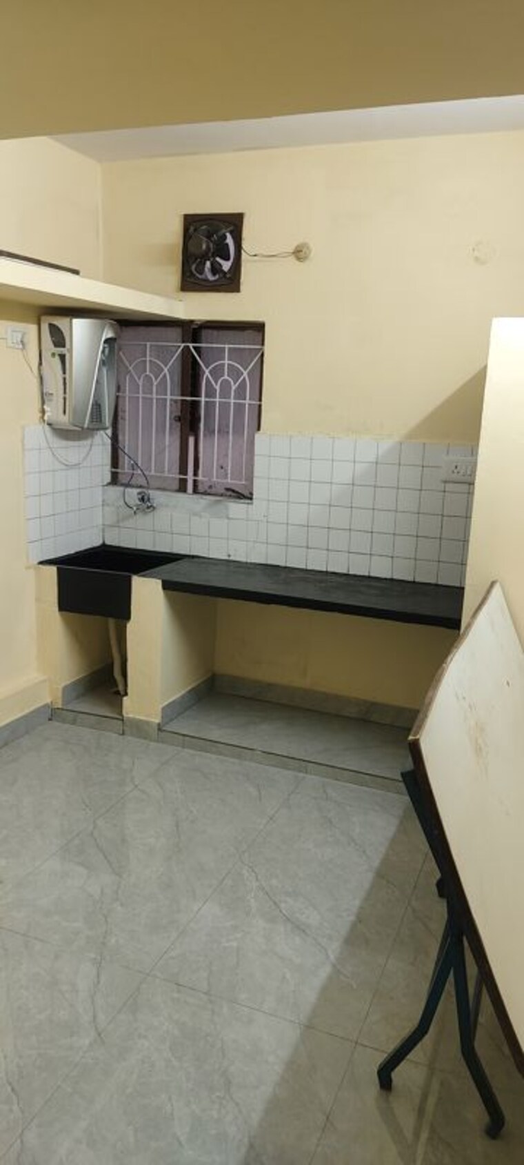 Kitchen, jeevan bima nagar 1 Bedroom 500 Sq.Ft. Builder Floor In Jeevan Bima Nagar Bangalore 10072073