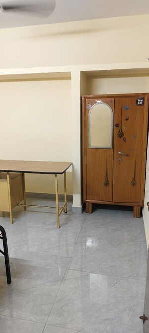 Room in 1 BHK Builder Floor at Jeevan Bima Nagar – for Rent