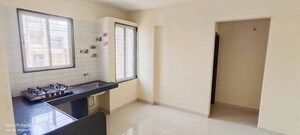 Room in 2 BHK Apartment at Venkatesh Fortune Plaza, Kharadi – for Rent