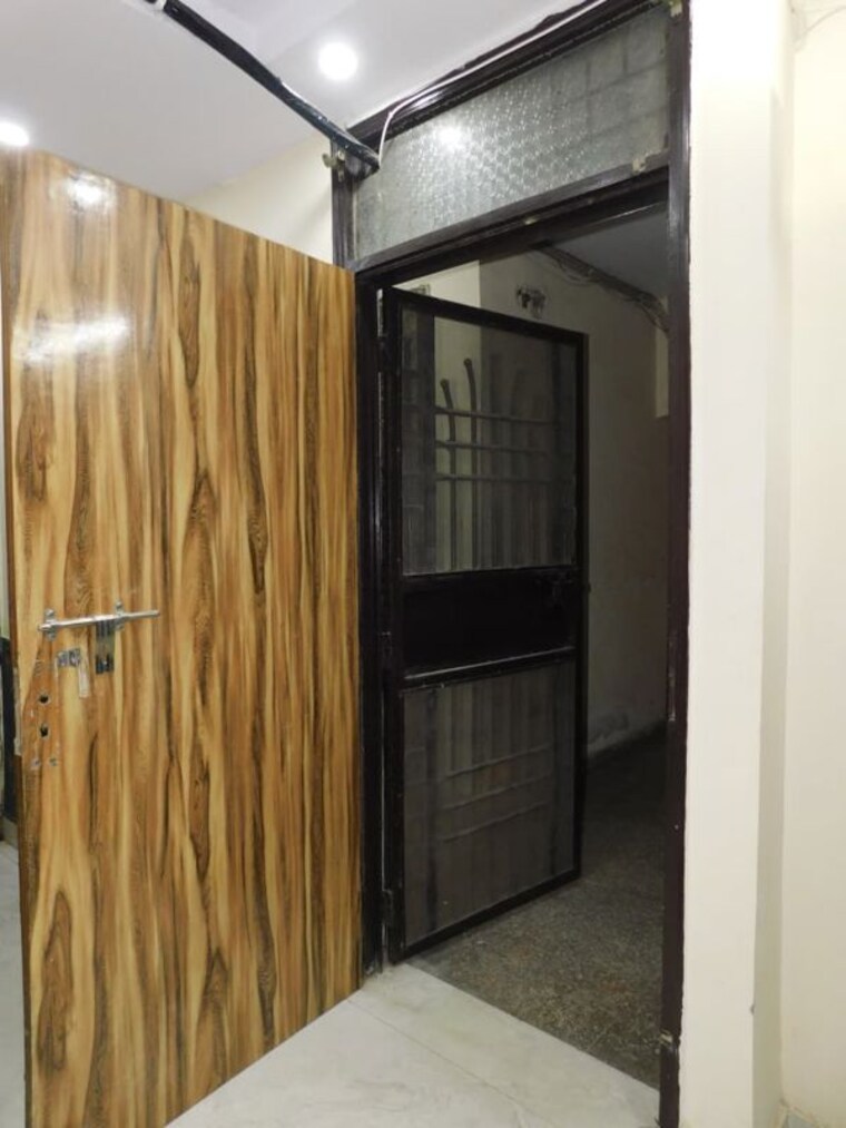 Exterior View, govindpuri 2 Bedroom 50 Sq.Yd. Builder Floor In Govindpuri Delhi 10072010