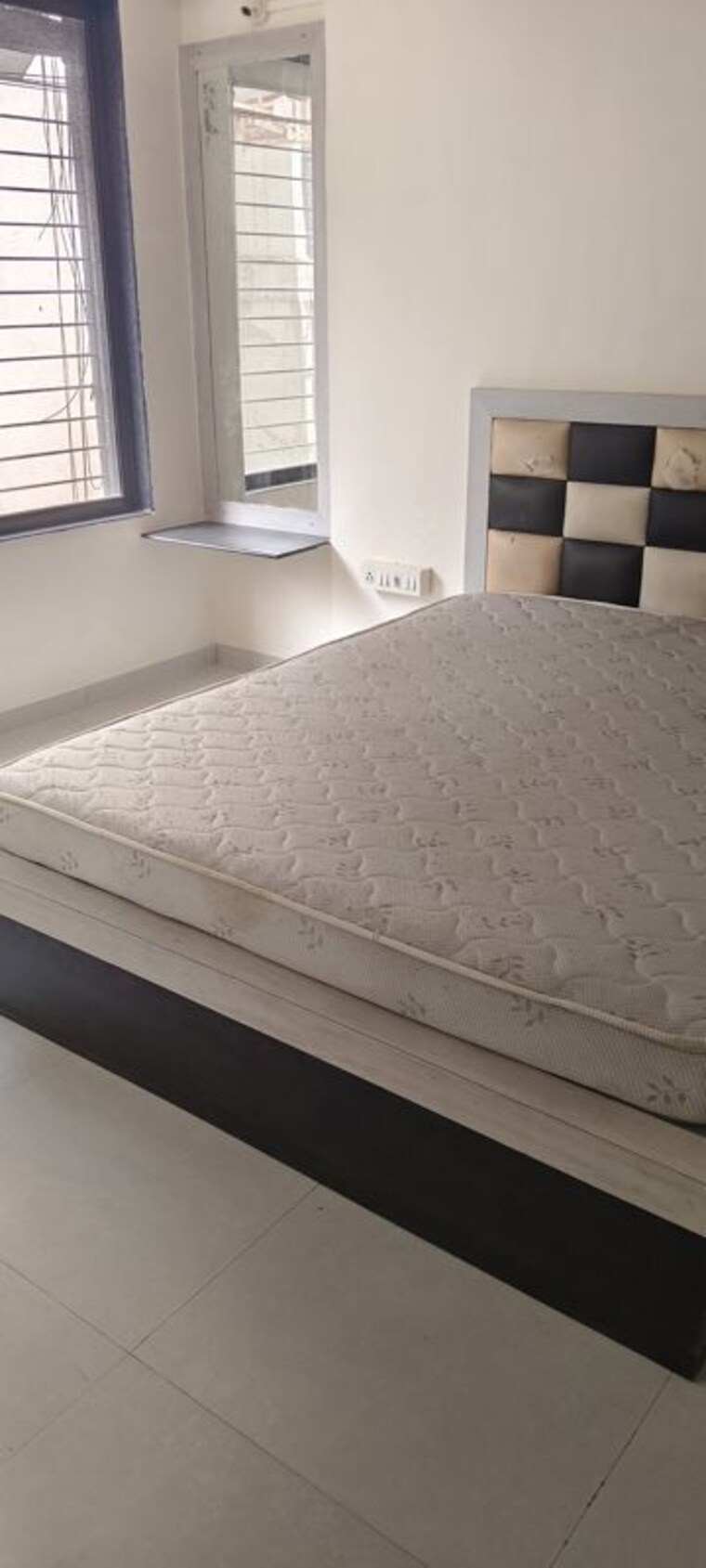 Bedroom, pawan-putra-building 1 Bedroom 475 Sq.Ft. Apartment In Parel Mumbai 10072120