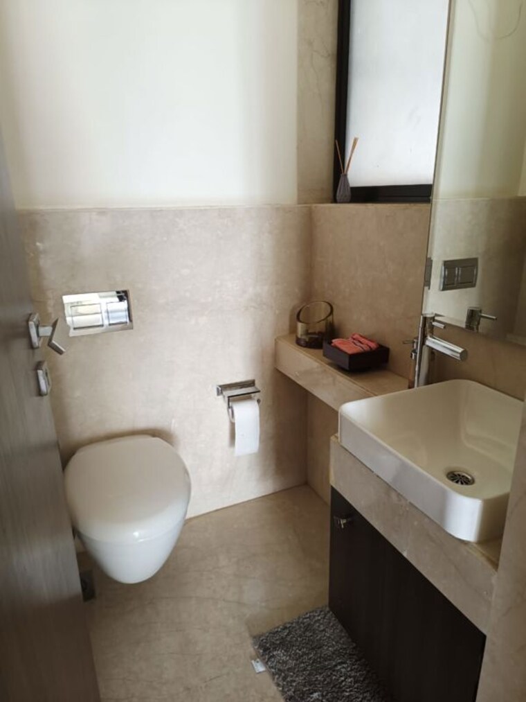 Bathroom, rustomjee-oriana 3 Bedroom 1550 Sq.Ft. Apartment In Bandra East Mumbai 10071709
