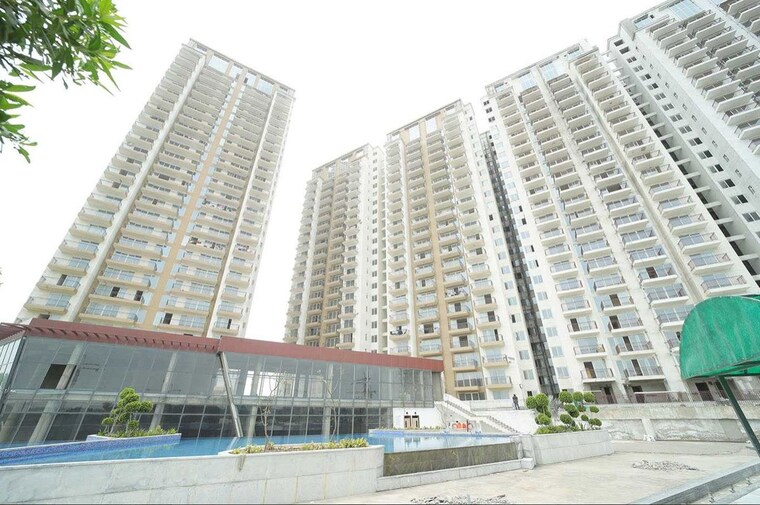 Exterior View, presithum 2 Bedroom 1270 Sq.Ft. Apartment In Sector 25 Yamuna Expressway Greater Noida 9780804