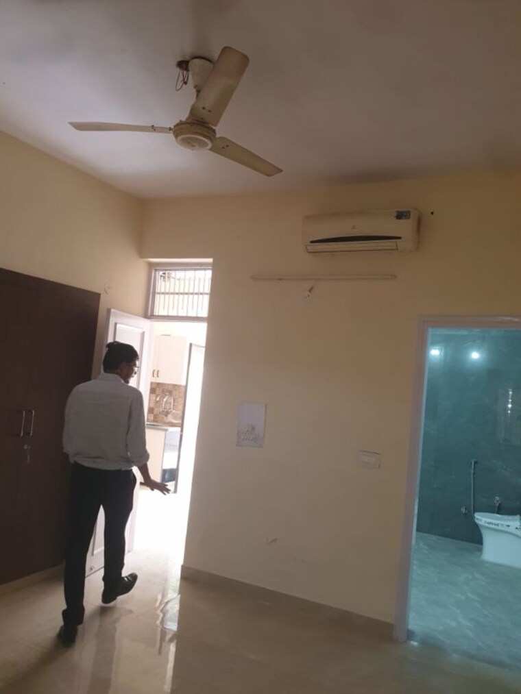 Master Bedroom, sector 16 3 Bedroom 1850 Sq.Ft. Independent House In Sector 16 Faridabad 10072414