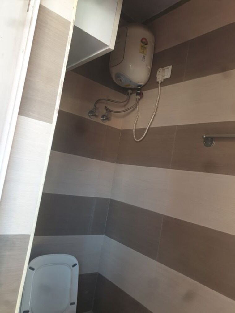 Bathroom, sector 16 2 Bedroom 1250 Sq.Ft. Independent House In Sector 16 Faridabad 10072505