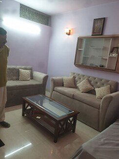 2 BHK + Extra Room Independent House For Rent in Sector 16