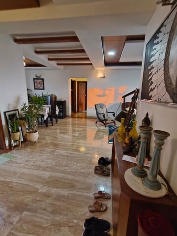 Living Room in 3 BHK Apartment at Khar West – for Rent