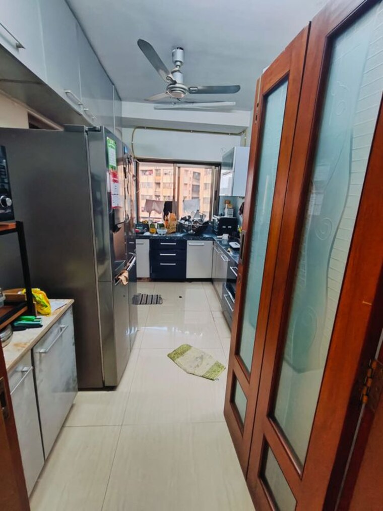 Kitchen, khar west 3 Bedroom 1400 Sq.Ft. Apartment In Khar West Mumbai 10072526