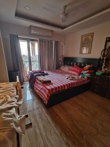 Bedroom in 3 BHK Apartment at Khar West – for Rent