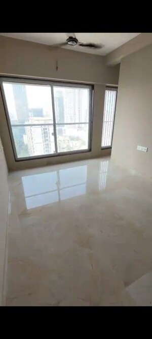 Room in 2.5 BHK Apartment at Haware Intelligentia Axis, Borivali East – for Rent